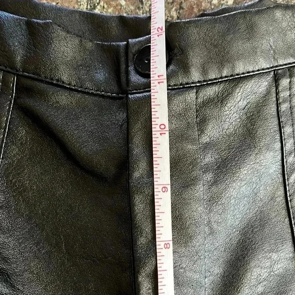 EUC Princess Polly Black High Waisted Encore Straight Leg Faux Leather Pants 6 - Picture 7 of 12